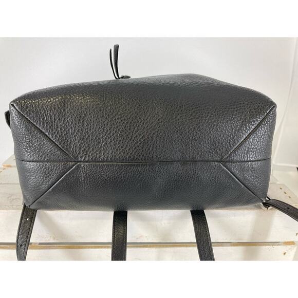MICHAEL KORS, MEDIUM SIZE BLACK PEBBLED LEATHER BACKPACK (ASIS) main image 6